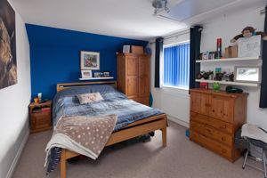 Bedroom- click for photo gallery